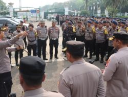 Polisi Siagakan 1.489 Personel, Amankan Aksi BEM SI di Silang Selatan Monas